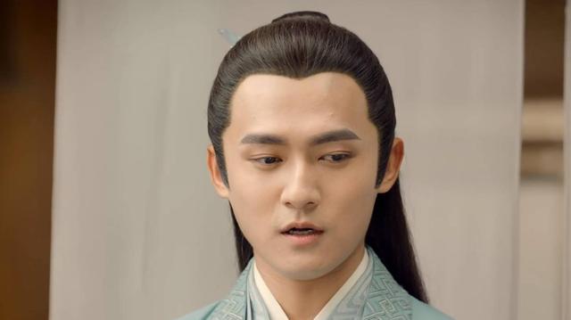 帅气摘掉后险些没认出来他反差感也太强了凯发k8国际厅登录国色芳华：戴上眼罩(图6)